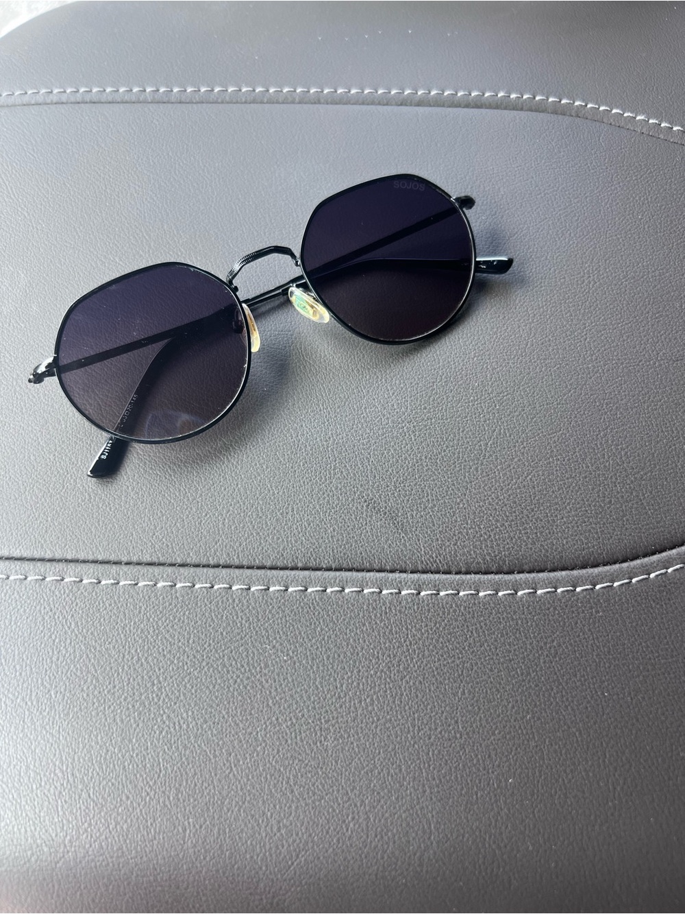 Classic Round Black Metal Sunglasses - Women Accessories Glasses